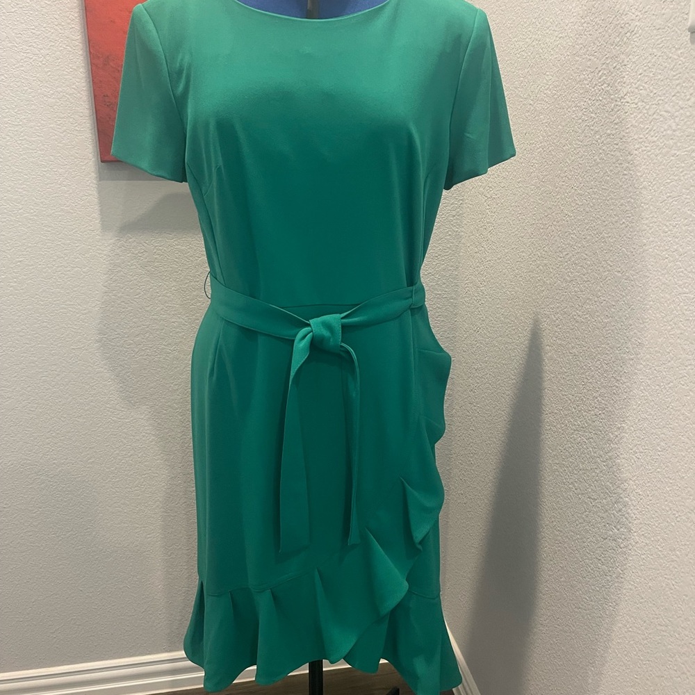 One of the seasons hottest colors…